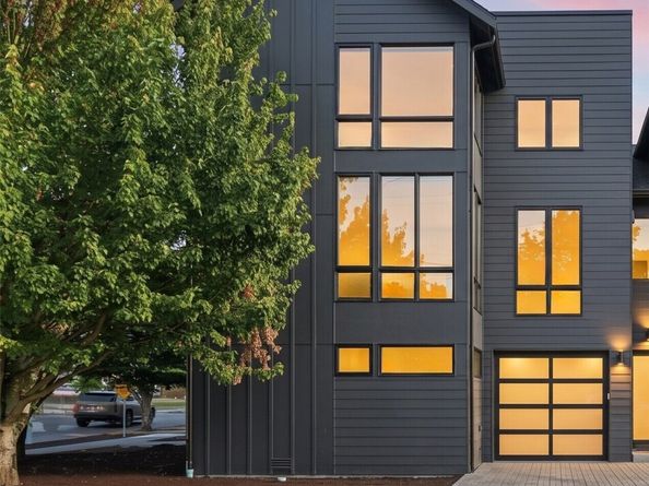5301 49th Avenue SW, Seattle WA 98136