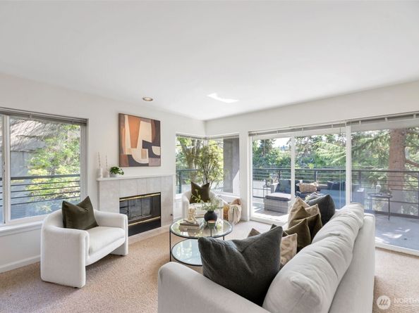 2000 W Barrett Street 205, Seattle WA 98199