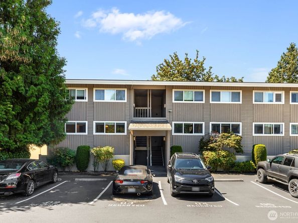 725 9th Avenue S 201, Kirkland WA 98033