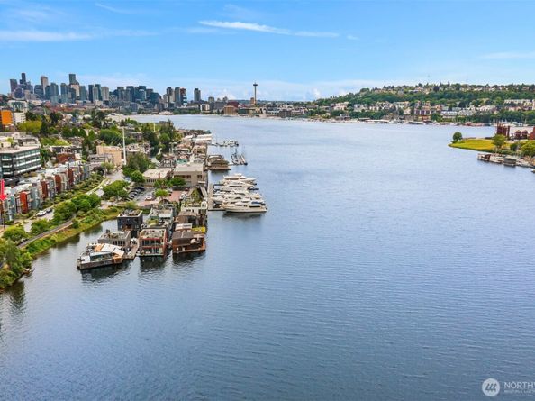2834 Fairview Avenue E, Seattle WA 98102