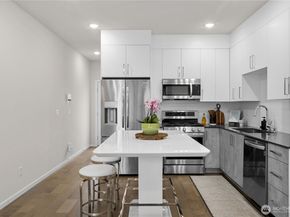 1816 15th Avenue S, Seattle WA 98144