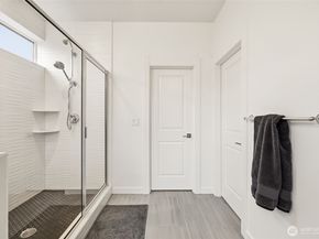 21816 24th Avenue SE A, Bothell WA 98021