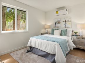 14205 77th Avenue NE, Kirkland WA 98034