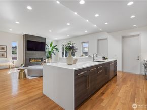 10315 NE 65th Wy, Kirkland WA 98033