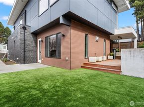10315 NE 65th Wy, Kirkland WA 98033