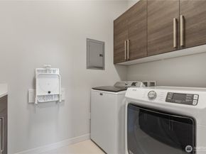 10315 NE 65th Wy, Kirkland WA 98033