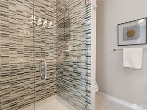 10315 NE 65th Wy, Kirkland WA 98033