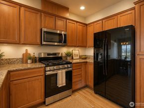 4777 Whitworth Avenue S H101, Renton WA 98055