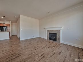 4777 Whitworth Avenue S H101, Renton WA 98055