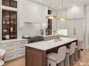 9473 Springwood Avenue NE, Bainbridge Island WA 98110