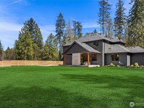 9473 Springwood Avenue NE, Bainbridge Island WA 98110