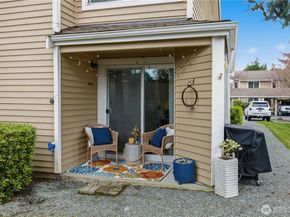 23712 13th Place S 1006, Des Moines WA 98198