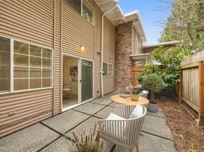 12211 SE 59th Street 61, Bellevue WA 98006