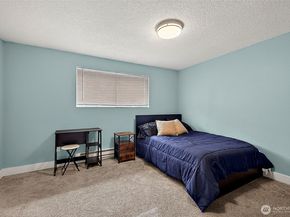 1040 S 320th Street 19, Federal Way WA 98003