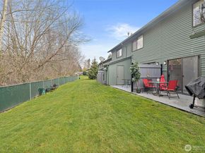 1040 S 320th Street 19, Federal Way WA 98003