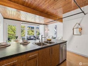 401 9th Avenue N 201, Seattle WA 98109