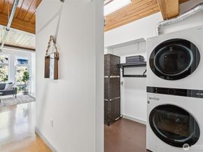 401 9th Avenue N 201, Seattle WA 98109