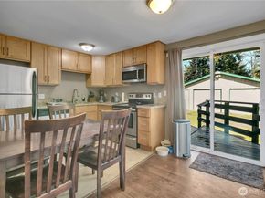516 6th Ave S, Kent WA 98032