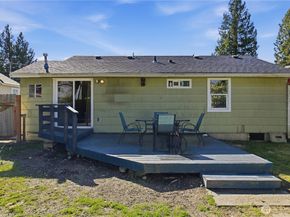 516 6th Ave S, Kent WA 98032