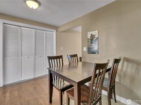 516 6th Ave S, Kent WA 98032