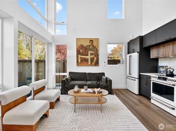 6318 41st Avenue SW A, Seattle WA 98136