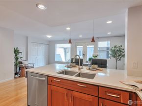 1035 156th Avenue NE 29, Bellevue WA 98007
