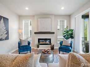 18829 67th Drive NE 6, Kenmore WA 98028