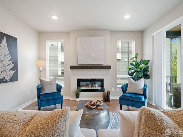 18829 67th Drive NE 6, Kenmore WA 98028