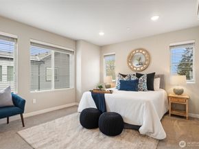 18829 67th Drive NE 6, Kenmore WA 98028