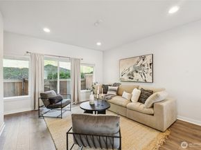 10942 NE 189th Place E, Bothell WA 98011