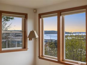 1930 Grand Avenue 2, Everett WA 98201