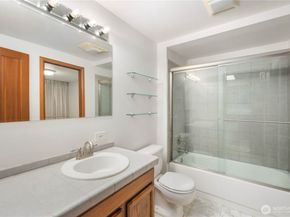 1930 Grand Avenue 2, Everett WA 98201