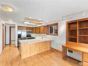 1930 Grand Avenue 2, Everett WA 98201