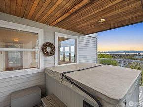 1930 Grand Avenue 2, Everett WA 98201