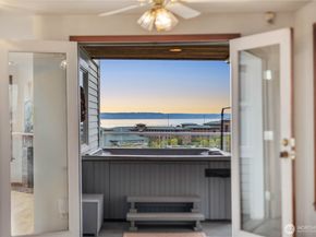 1930 Grand Avenue 2, Everett WA 98201