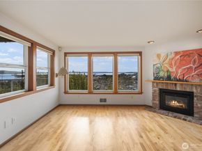 1930 Grand Avenue 2, Everett WA 98201