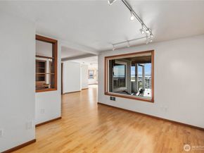 1930 Grand Avenue 2, Everett WA 98201