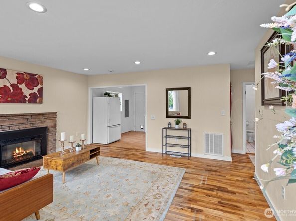 5904 S 149th Street, Tukwila WA 98168