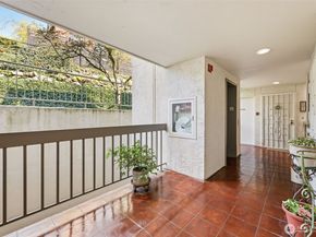 666 W Olympic Place 201, Seattle WA 98119