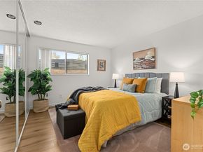666 W Olympic Place 201, Seattle WA 98119
