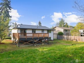 1204 E Laurel Street, Kent WA 98030