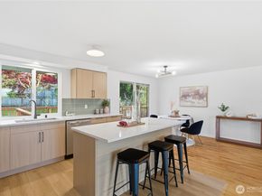 1204 E Laurel Street, Kent WA 98030