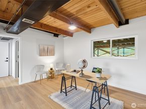 1204 E Laurel Street, Kent WA 98030