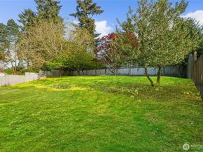 1204 E Laurel Street, Kent WA 98030