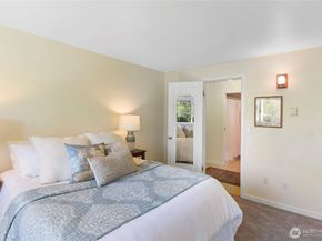 213 Shepard Way NW, Bainbridge Island WA 98110