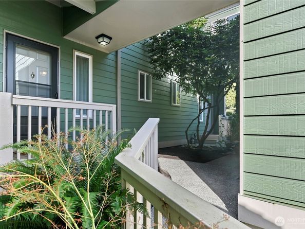 213 Shepard Way NW, Bainbridge Island WA 98110