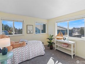 213 Shepard Way NW, Bainbridge Island WA 98110