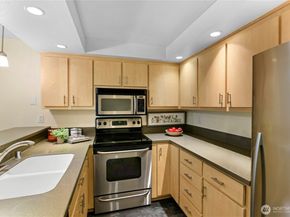 213 Shepard Way NW, Bainbridge Island WA 98110