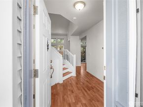 608 Chelan Place NE C, Renton WA 98059