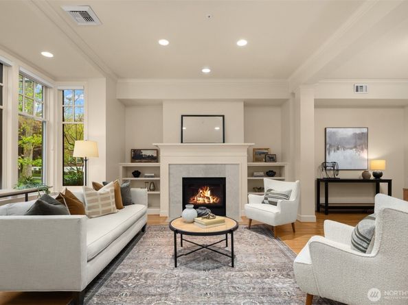 111 W Comstock Street 111, Seattle WA 98119